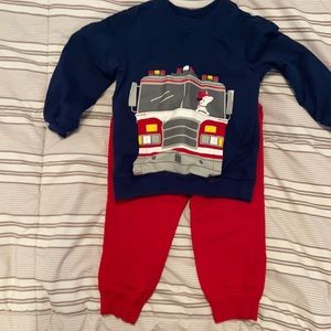 Carter’s boys sweatsuit 24 months